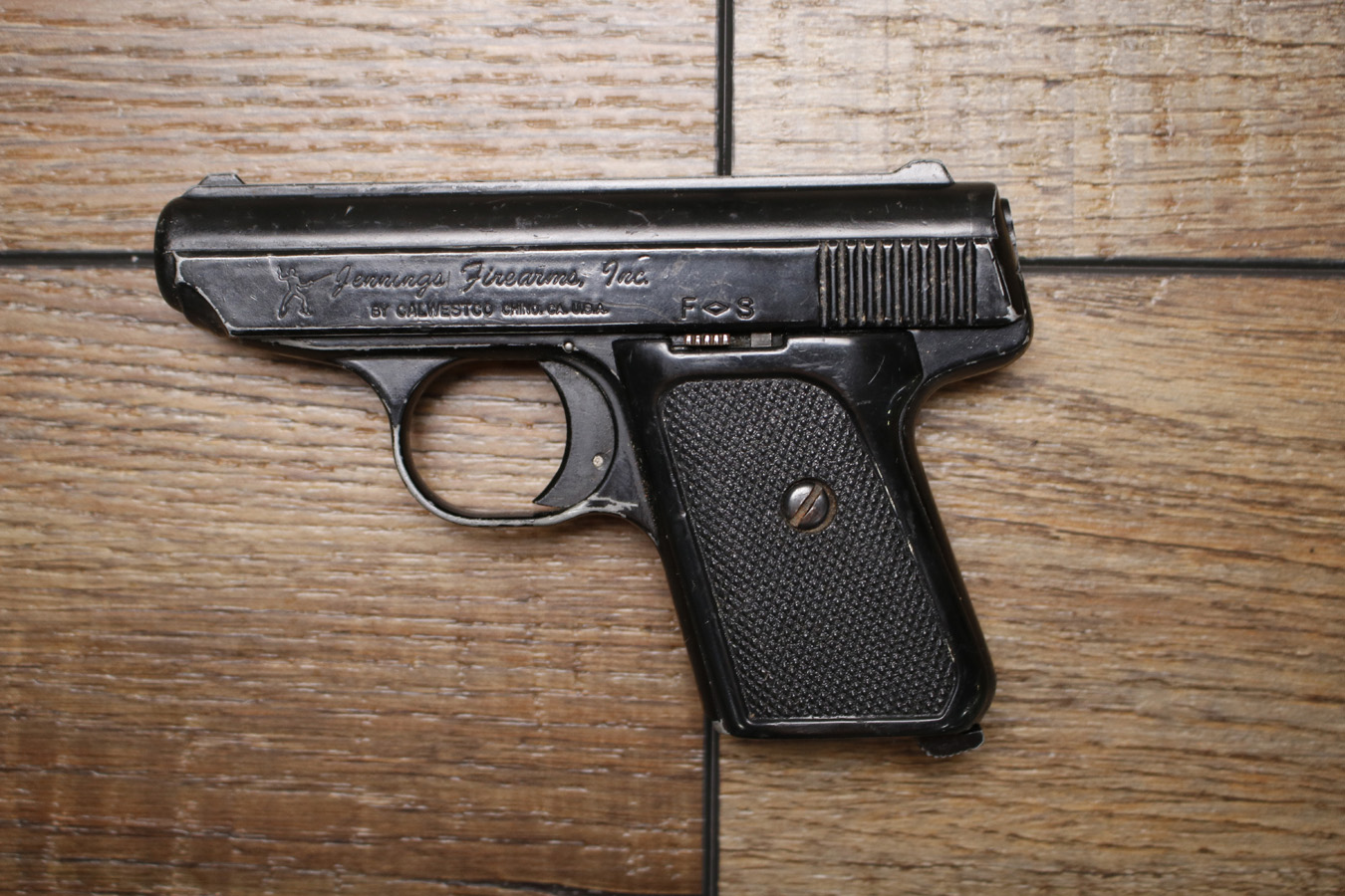JENNINGS J-22 22LR Police Trade-in Pistol (No Magazine Included)